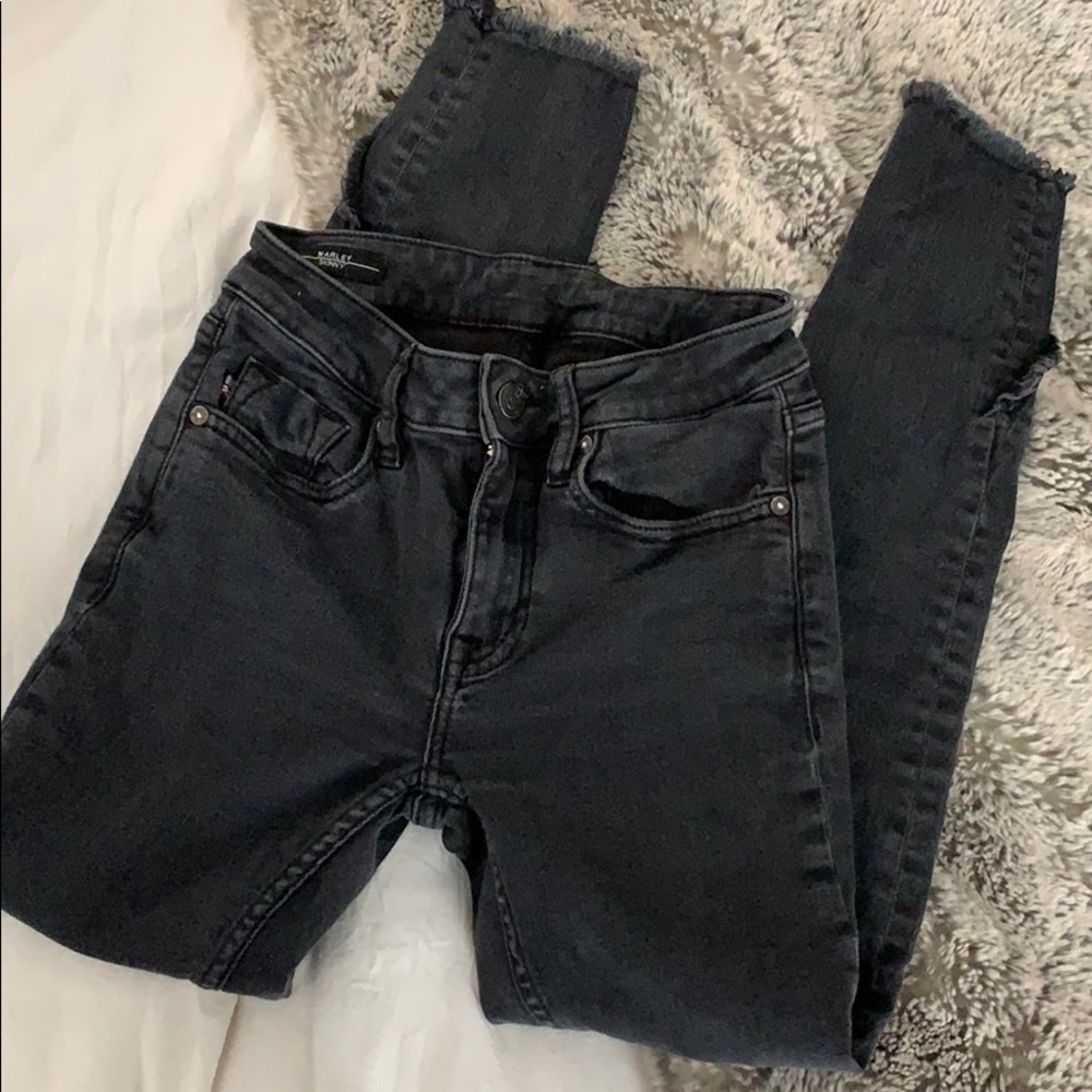 vigoss slant raw hem jeans